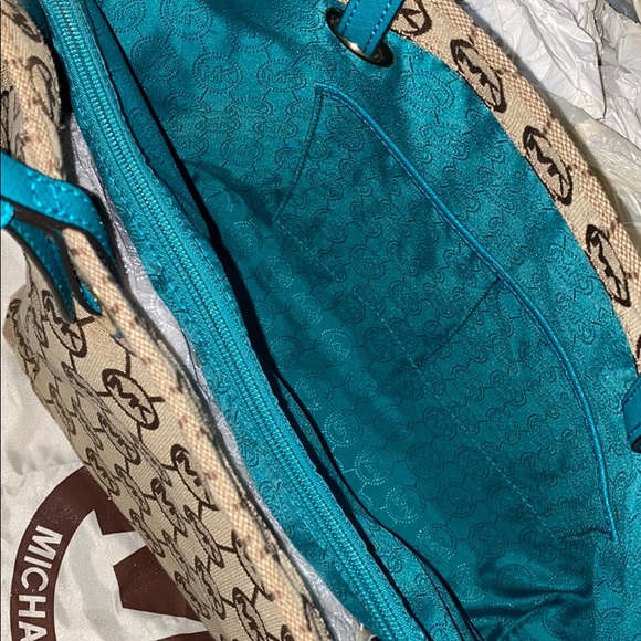 MK BAG - Picture 3 of 6